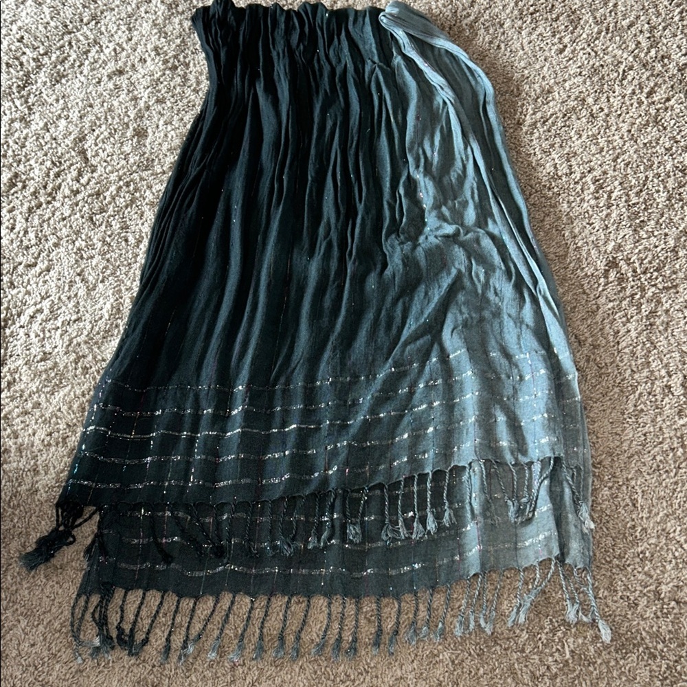 Elegant Black and Gray Fringe Scarf